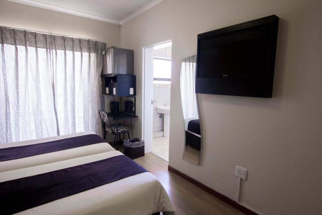 Scenery Maqalika Guesthouse Maseru Exterior foto